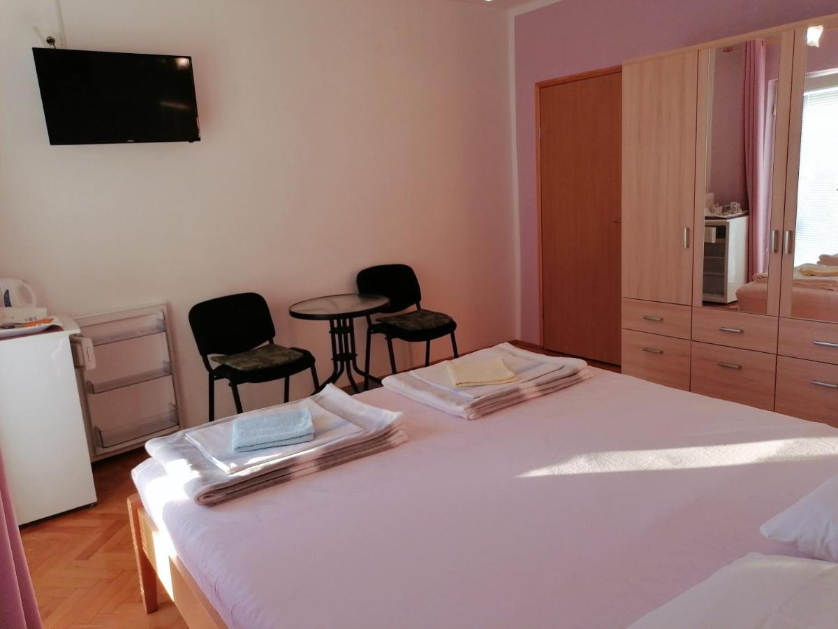Guest House Pamela 센 외부 사진